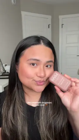 The best drugstore bronzer ✨ The @NYX Professional Makeup buttermelt bronzer is hands down the BEST drugstore bronzer right now. It’s buttery, blends like high-end, and gives the prettiest sunkissed glow ✨ Honestly… this one’s viral for a reason. #makeup #bronzer #bronzertutorial #drugstoremakeupmusthaves #makeuprecomendation 