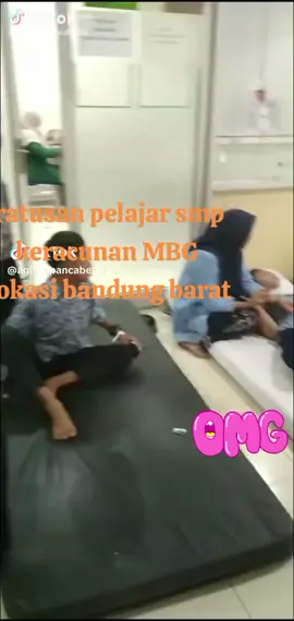 #controlsosial #viralmediadosial ratusan pelajar keracunanMBG