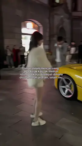 laki-laki tersampah adalah dia yang memperkerjakan istrinya untuk pria lain !!