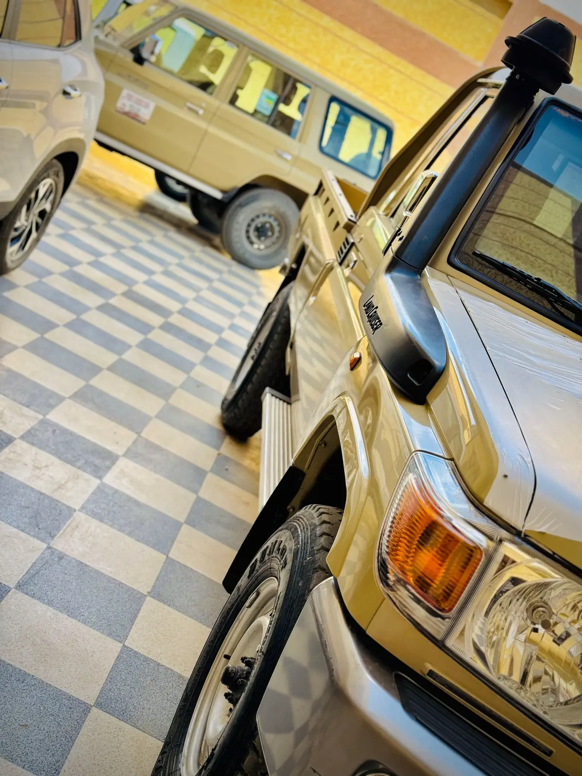 تشبه بي الصالحين