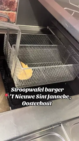 #cafetaria #burger #stroopwafel #food #oosterhout 