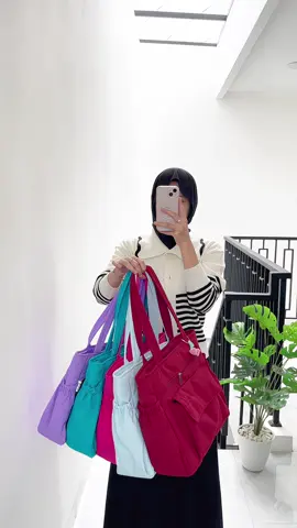 Full warna cek disini yaa!!!#totebag #totebagpuffy #puffybag #fyp #totebagwaterproof #totebagantiair 
