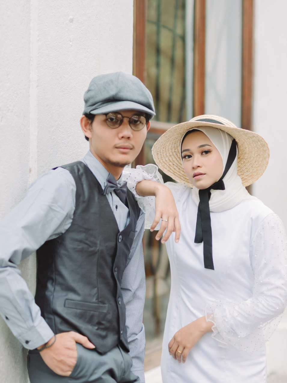 Ubur-ubur ikan lele Jalan berdua gini sweet banget le #prewed #nikah #prewedding #preweddingshoot #lovestory #ceritakita #tafstory #wedding #foryou 