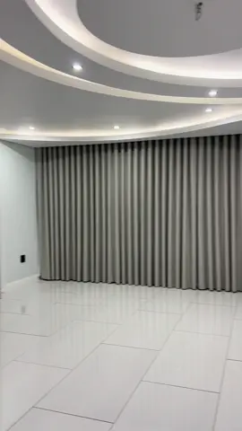 E-Isabella Creation House, sikholelwa kuzinzo, kwaye igumbi ngalinye lifuna ibhalansi ehambelanayo yobunewunewu, intuthuzelo, kunye nomsebenzi………“At Isabella Creation House, we believe in consistency, and every room requires a harmonious balance of elegance, comfort, and function.” Translate to ixhosa