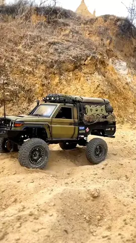 Toyota Land Cruiser LC70 #remotecontrol #fyp #foryou #rccar #offroad4x4 