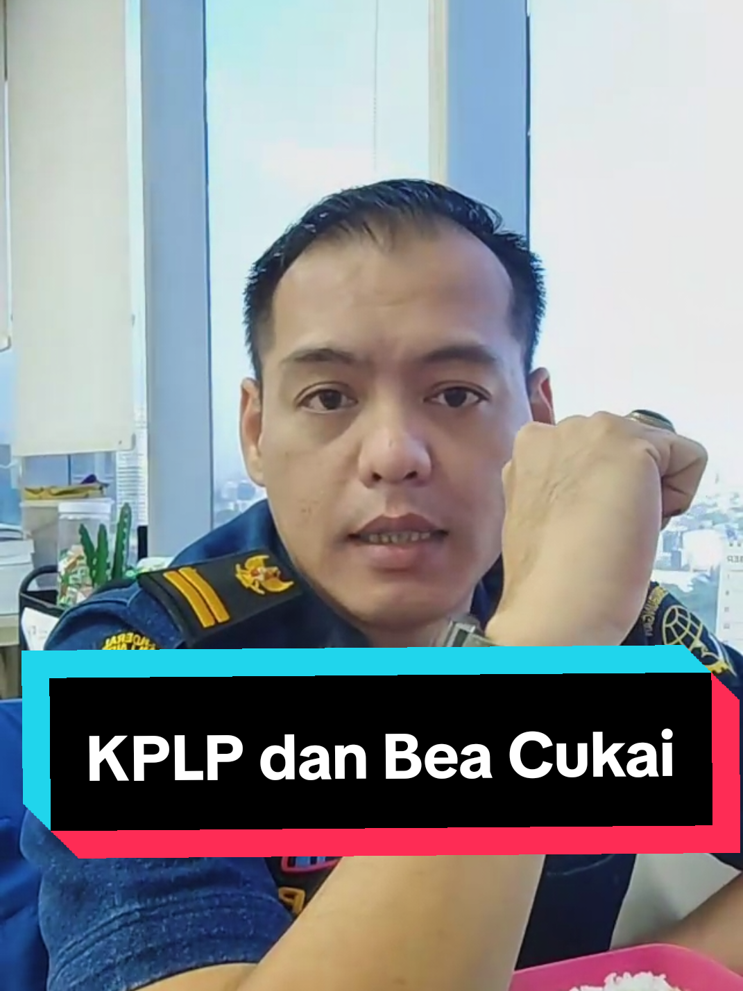 Bea cukai itu di bawah kementerian keuangan ya teman teman, jd kalau ad pelanggaran atau pidana mengenai kepabeanan itu nanti penanganannya oleh Kementerian Keuangan, Direktorat Jenderal Bea dan Cukai #beacukai #kplp #pengawaslautdanpelayaran #tiktoklive #livehighlights 