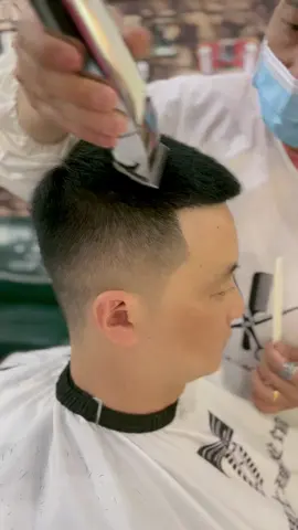 Kiểu tóc mohican #mẫutócđẹp #thợlàmtócchuyênnghiệp #babershop 