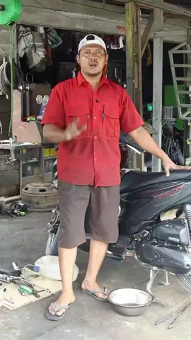 Agar awet sepeda motor matic.langkah dan cara melakukan service sendiri dirumah. #mekanik #mekaniktiktok #mekanikmuda #mekanika 