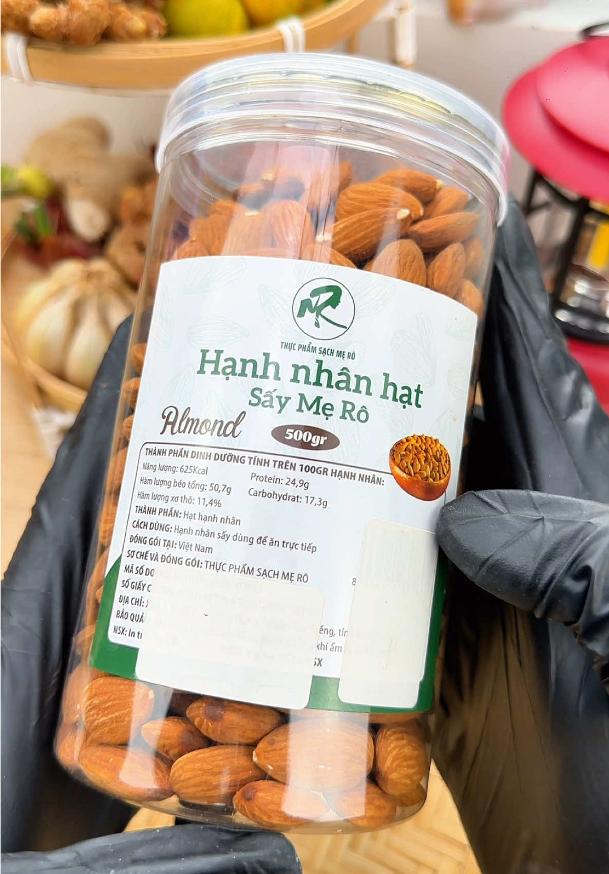 Ăn vặt thì cuốn, kết hợp uống cùng sữa tươi thì tốt cho sức khoẻ, còn gì bằng tốt hơn Hạt Hạnh Nhân Mẹ Rô 500gr này nữa ạ. #hautrainghiem #hanhnhan #hathanhnhan #hanhnhanmero #hạnhnhân 