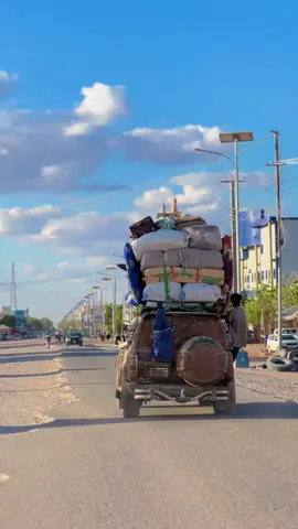 Ree adaado wa dad qadeeyo😂✌️#cadaado_galmudug_somalia🤎✊🦁 #my home adaado carfoon🩸