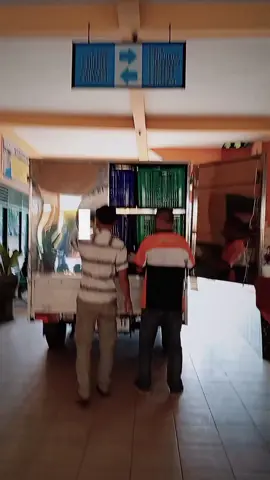 MBG...😚😚😚 #makanbergizigratis #smpn1karangpandan #sppgtohkuning #karangpandan24jam #karanganyar24jam 