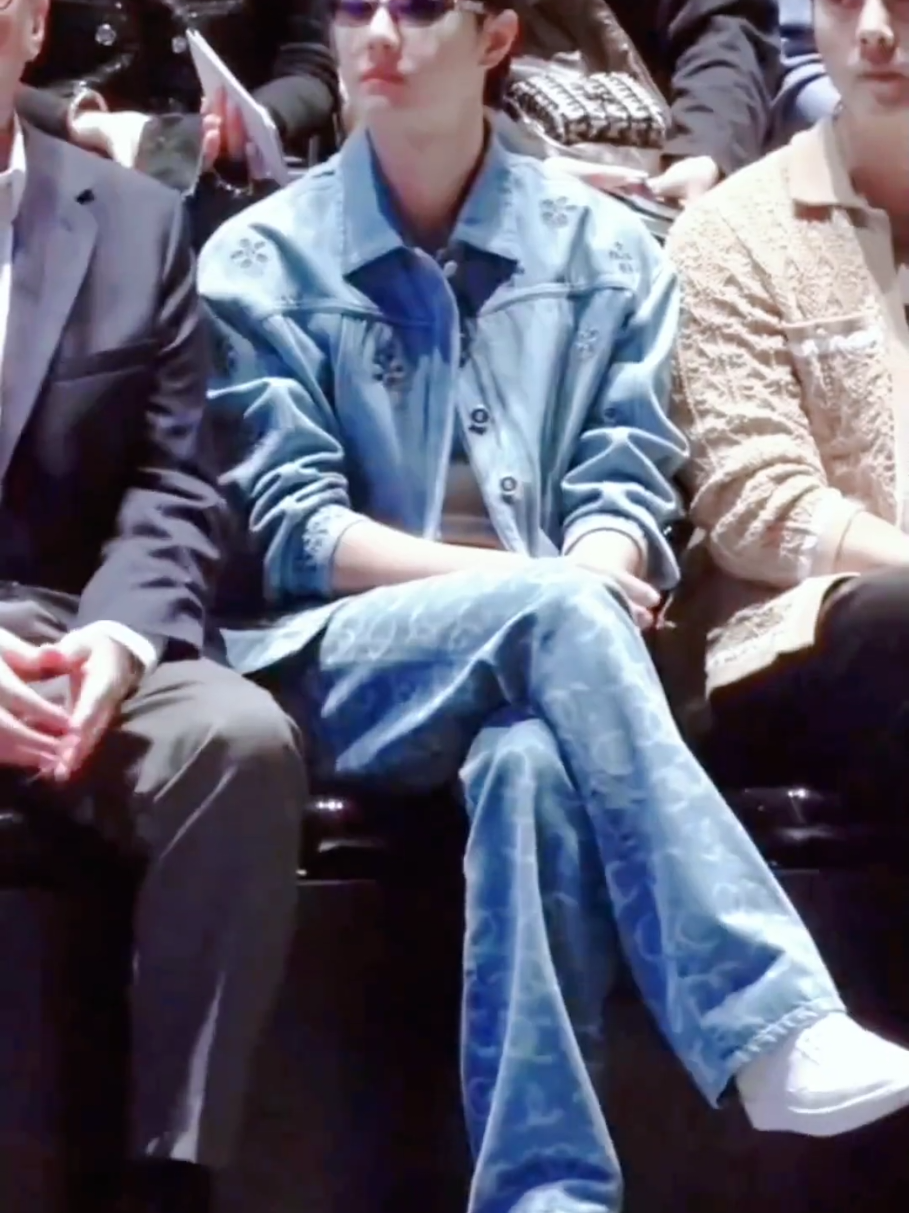 #chanel boy #หวังอี้ป๋อ王一博wangyibo #yibocoolguy 