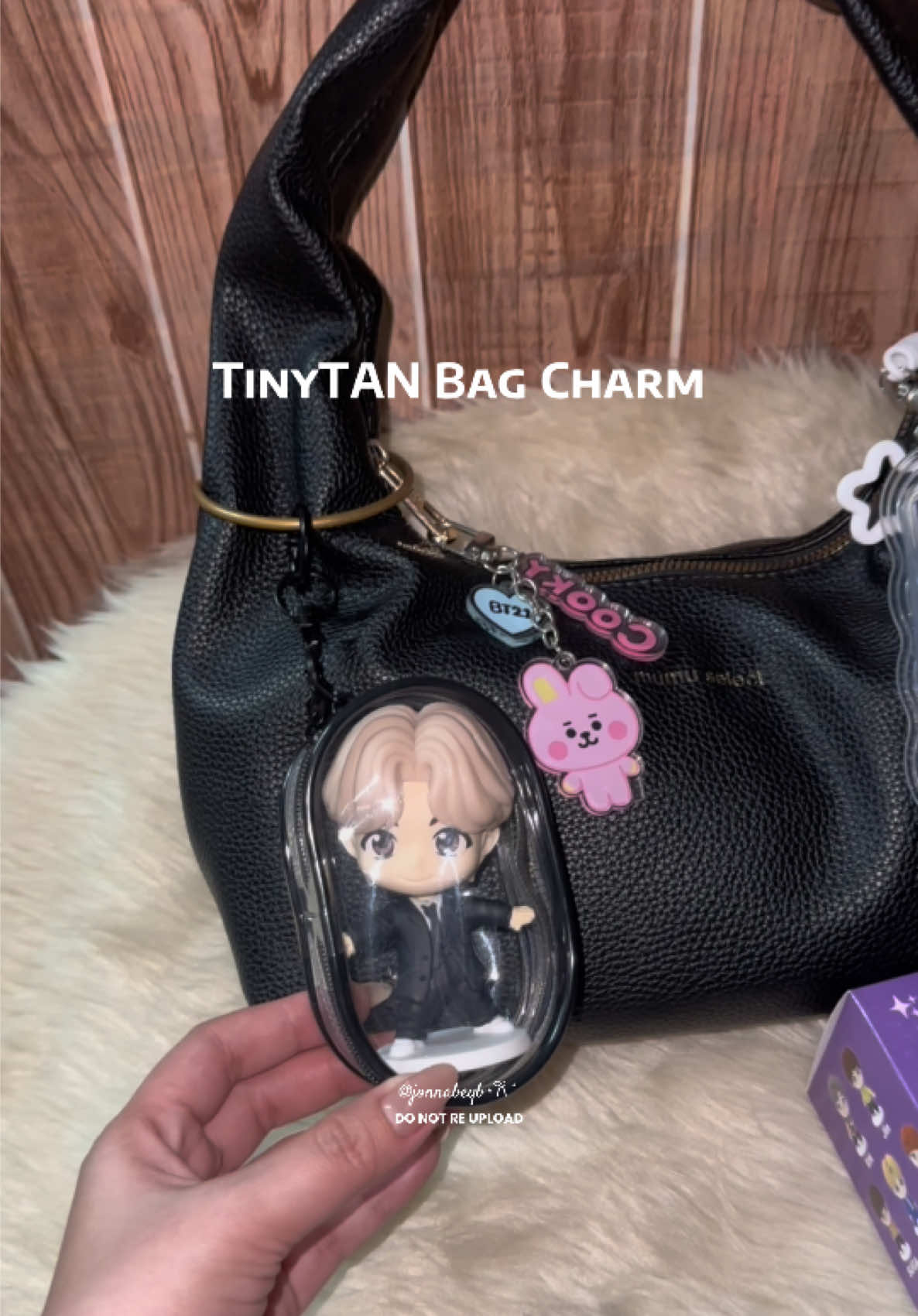 TinyTAN bag charm ang cute saktong sakto may iba pang color! 💜😍 nasa yellow basket!!!  #bagcharm #tinytan #army #bts 