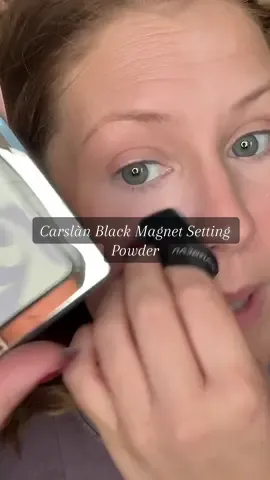How is this happening @carslan_us #viralmakeup #settingpowder #koreanmakeup #dryskinmakeup #blurringpowder 