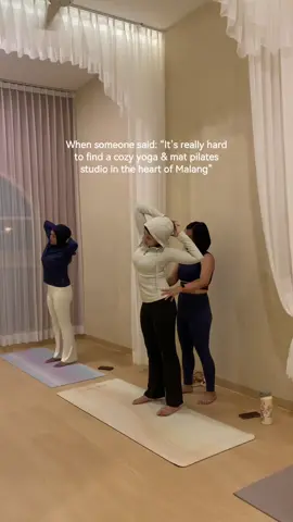 oh boyy, mau kasih tau aja kalo studio kami di tengah kota nihh, jangan lupa ikutan kelasnya yaa! 📍: Jl. Kawi Atas No. 36, Malang #yoga #genz #studioyogamalang #yogamalang #fyp 