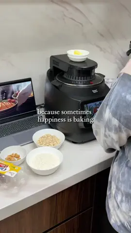 Memang seronok baking ni, lagi lagi kalau ada iMix Pro 😁😁 #RussellTaylors #ApplianceForEveryHome #HomeAppliances #ModernHomeAppliances  #iMixPro 