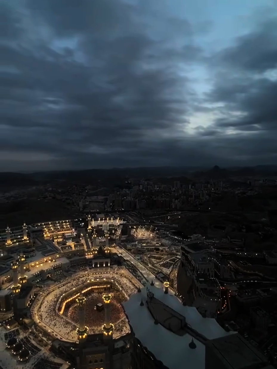 Jumma Mubarak 😍🫀🌸🎧 . .  #nasheed #darkedit #aestheticvideos #islamiccontent #islamicstatus 