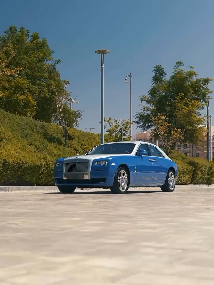 រថយន្តប្រណិត Rolls-Royce Ghost ​ 💙 🤍 #lifestyle #ratnakluxurycardealer #RollsRoyceGhost 💎 Telegram Chanel : https://t.me/ratnakluxurycardealer 🌐 Ratnak's Website : https://www.ratnakluxurycartrader.com/ 📍ទីតាំង : https://maps.app.goo.gl/qJg3TbQuUgQTVdvF7?g_st=com.google.maps.preview.copy ​🗺  អាសយដ្ឋាន : ផ្ទះលេខ ៧៣៦ មហាវិថីសម្ដេចតេជោ ហ៊ុន សែន សង្កាត់ចាក់អង្រែលើ ខណ្ឌមានជ័យ រាជធានីភ្នំពេញ។ ----------------------------------------------------- រថយន្តគ្រប់ប្រភេទក្នុងក្តីស្រមៃលោកអ្នក គ្រប់យ៉ាងអាចរកបាននៅឃ្លាំងរតនៈ Find your dream luxury vehicles at Ratnak Luxury Car Dealer ទំនាក់ទំនង 𝑻𝒆𝒍𝒆𝒈𝒓𝒂𝒎៖ ១. https://t.me/+85577888889 ឬ 077 88 88 89 (Cellcard) ២. https://t.me/+85590719988 ឬ 090 71 99 88 (Metfone) ៣.​ https://t.me/+85515699989 ឬ 015  6 999 89 (Smart) ៤. https://t.me/+85511582221 ឬ 011 58 22 21 (Cellcard)