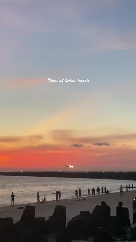 No caption needed!! Yang jelqs sunset dipantai kelan indah banget😍🫰🏻😭 Gmaps 🗺️ : pantai Kelan 📍:pantai kelan,kelurahan Tuban,kecamatan Kuta,Kabupaten Badung ,Bali #pantaikelan  #sunset  #pantaikelanbali🛬😍  #kelanbeach  #sunsetlover 