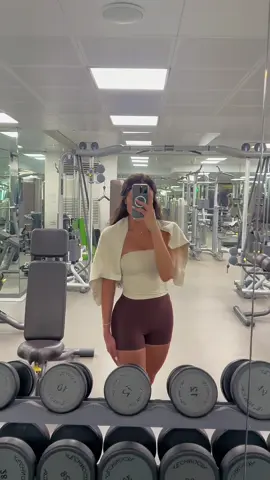 Post workout 🫦 #clarasokhen 