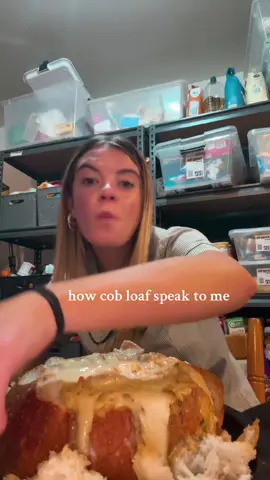 #cobloaf #foryou #xybca #syd #hehe  Ingredients •	1 cob loaf (round bread) •	250g cream cheese  •	1 cup sour cream •	1–2 cups grated cheese •	200–250g bacon, diced •	2–3 spring onions (optional) •	1 tsp garlic powder •	a packet of French onion powder