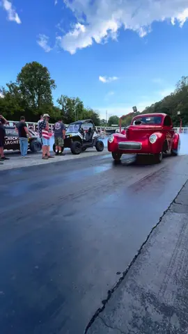 Racing at Knoxville Dragway ... Southeast Gassers #gregsspeedshop #fyp #4speed #southeastgassers #dragracing 