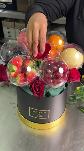 Our beautiful Alicia Fruit Flower box 🥰😻