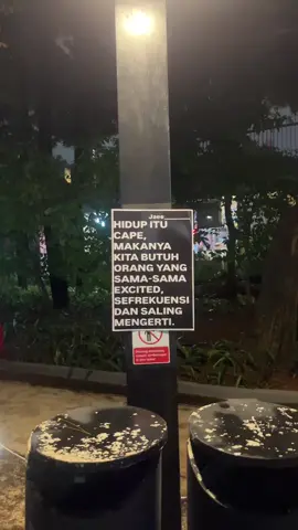 HIDUP ITU CAPE, MAKANYA KITA BUTUH ORANG YANG SAMA-SAMA EXCITED, SEFREKUENSI DAN SALING MENGERTI #capek#bismillahfyp #katakata #fypage #fyp 