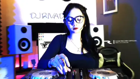 #fyp #viraltiktok #mngkane #djrivadam #queenvaraa 