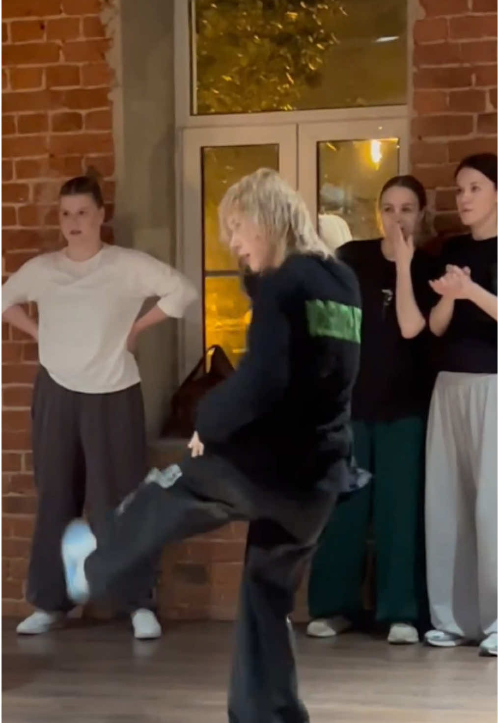 Your hips, your tights #recommendations #fyp #dance #dancer #wlw 