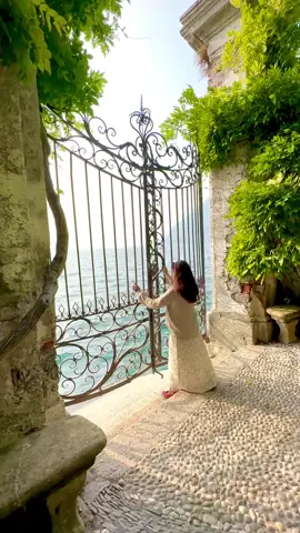 Varenna, Lake Como 🇮🇹 #italy #lakecomo #varenna #italyaesthetic #tiktoktravel #travel