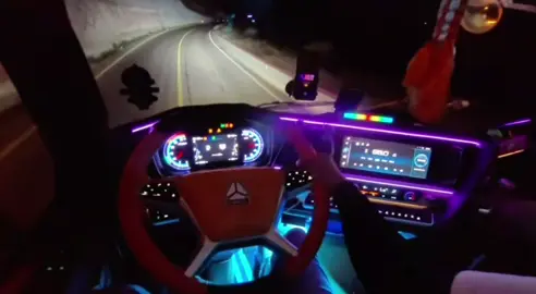 #truck #xetaivietnam #vandambinhan #laixeantoan #xuhuong 