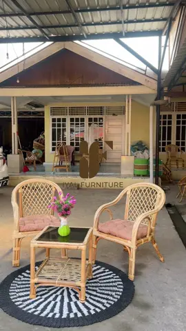 alhamdulillah sold out 2 set kursi teras premium, untuk pemesanan selanjutnya pre oerder dan kami juga menerima pesanan costum, villa, hotel dll!!🤗#iyalfurniture #rotan #fyp #padang #kursirotan 