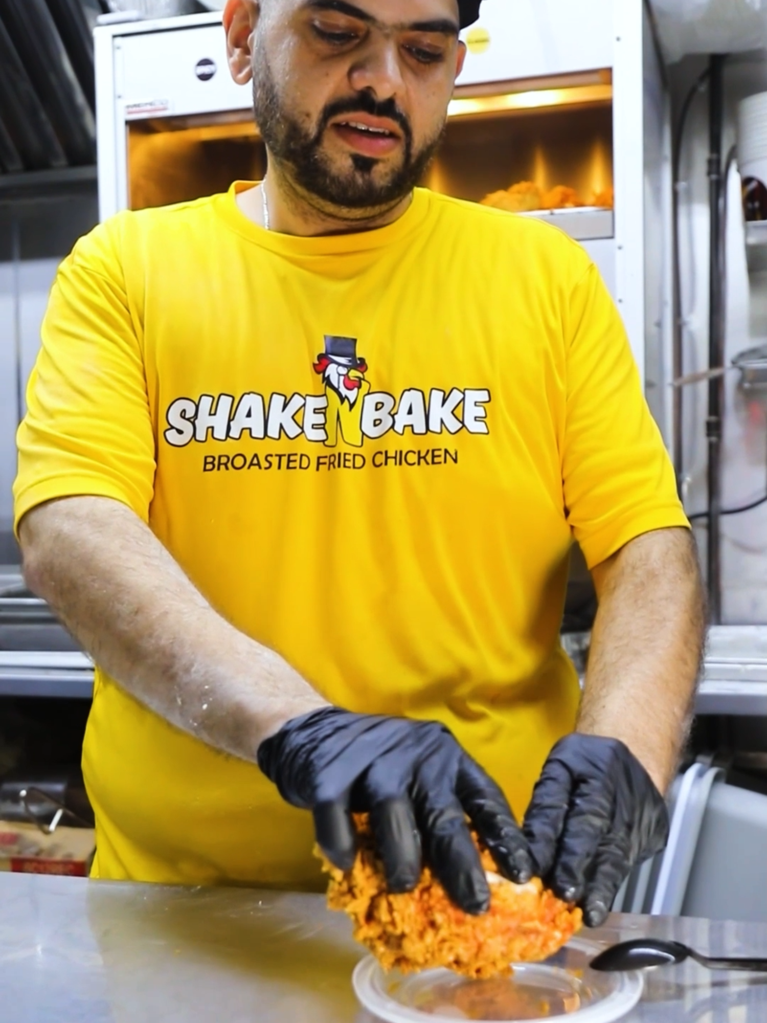 في صوت؟ آه في قرمشة  بس القرمشة هاي مش موجودة غير بـ Shake N Bake طعمة بتخليك ترجع كل مرة  Did you hear that? That crunch is next level  Only at Shake N Bake — flavor you’ll come back for 📍 7919 Westheimer Rd - Houston, TX 📞 346-774-3290 #FriedChicken #HalalEats #HoustonFoodTruck #ShakeNBake #100PercentHalal #StreetFoodVibes #HoustonEats #HalalFriedChicken #GoodVibesOnly