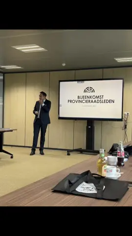 Vandaag leuke vorming met de verschillende provincieraadsleden. 