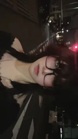 Night walk with me ? 🖤🌹 #wolfcut #gothgf 