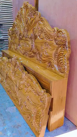 অরজিনাল আকাশি কাঠের ৬/৭ ফিট খাট সম্পূর্ণ শাড়ি কাঠের এটার প্রাইস ৪৫ হাজার টাকা বিছানাও শাড়ি কাঠের আমাদের ঠিকানা নরসিংদী রাঙামাটির ২ নম্বর পানি টাংকির সাথেই সততা ফার্নিচার 01712871899 01911660199