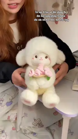 Điều đó khiến tôi cảm thấy vô cùng ghen tị #cuuomhoa #gaubongcuu #quatangbangai #dethuongmuonxiu #cute 