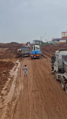 đến giờ vào lớp anh em xếp hàng #xuhuongtiktok #xhhhhhhhhhhhhhhhhhhhhhhh #xetai #sanbaylongthanh #viral 