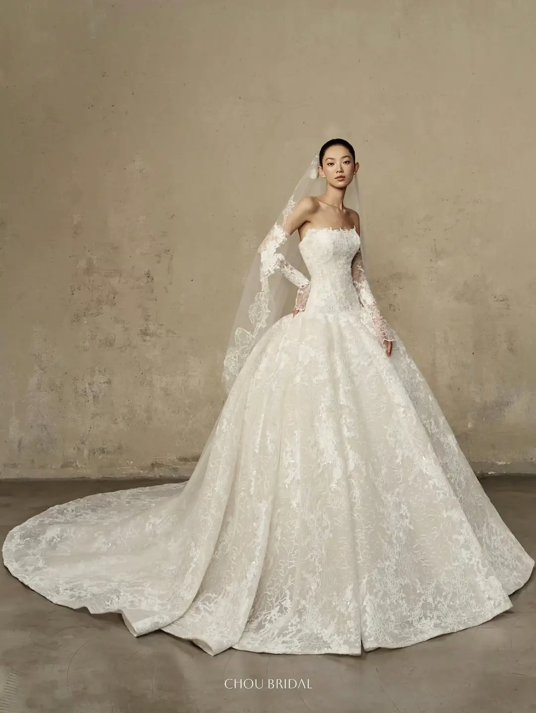 ✨ Say “YES” to the dress of your dreams 👰 Discover timeless elegance & couture craftsmanship — every gown handmade with love, detail, and luxury. 💍 Ready to shine on your big day? Send us a DM or WhatsApp — your dream dress is just one message away. 🌍 Worldwide Shipping 🧵 Tailor-made with premium fabrics 💎 Exclusive couture designs for unforgettable brides 🔗 Tap the link in bio to start your journey to “The One”. #weddingdress #weddinggown #bridalgown #bridetobe #2025bride          