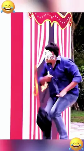 Street Cake Prank 🤣 #prank #scare #funy #funnyvideos 