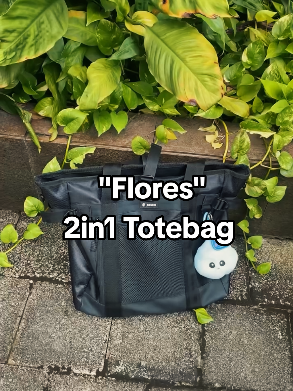 Satu tas untuk semua aktivitas ✨ Flores 2in1 Totebag nggak cuma stylish, tapi juga fungsional. Kapasitasnya luas, muat banyak, dan tetap nyaman dipakai kapan aja 👜 . . Cr vid Ig: lalamutiara #TascaFlores #taskalcer #taslaptop #totebagmultifungsi #fyp 