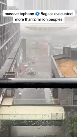massive typhoon 🌀 Ragasa evacuated more than 2 million peoples #breakingnews #typhoonragasa #hongkong #china #ragasa 