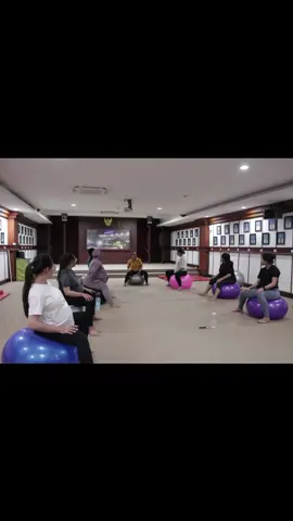 prenatal gentle yoga @rsbalimeddenpasar