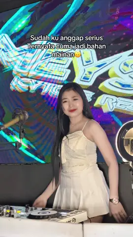 Gabut ya peyan🤪 #djmeysha #djcentil #fyp #trendingvideo #viraltiktok 