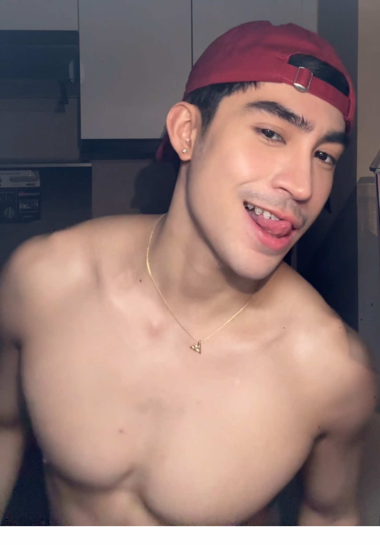 pov: you’re the leftover snac that imma eat again. 👅 #fy 