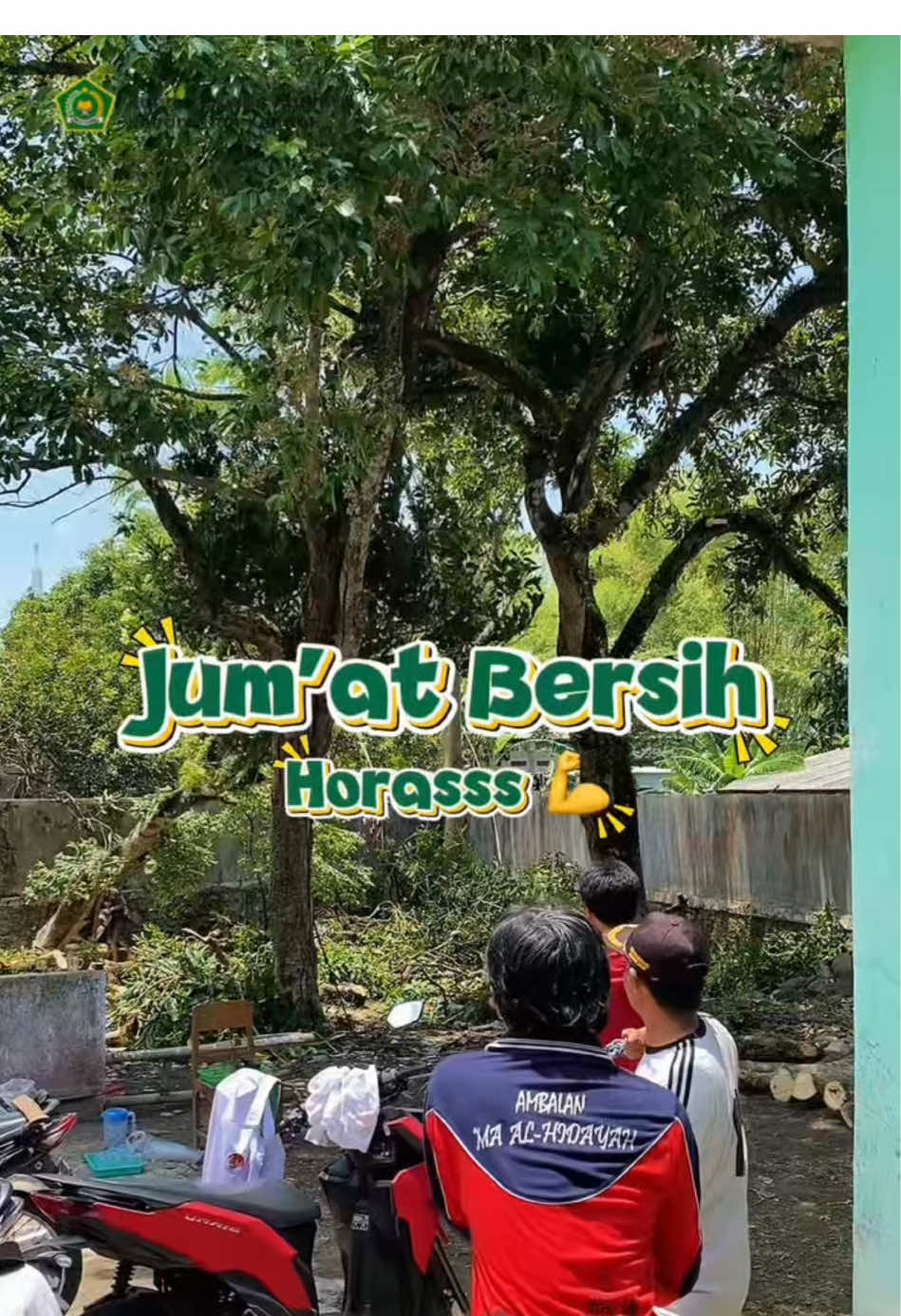 Kegiatan Jumat Bersih-Bersih KUA Kecamatan Kendal Ngawi. Lingkungan bersih menciptakan kenyamanan dalam bekerja🥰🫶 #kemenag #kuakendalngawi #jumatberkah #kantorurusanagama #bimbinganperkawinan 