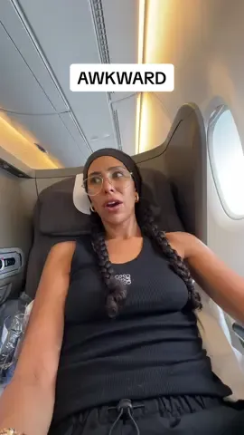 …and you’re not allowed to close the little window until the plane is in the air 💀 AND everytime they brought me a drink or food they rolled the window down 💀 so many awkward smiles and head nods were exchanged 😃 #britishairways #businessclass #awkwardmoments 