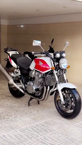 #ئەکتیڤ_سفڕە_یەک_تۆز_ئەکتیڤ_بن_دڵەکان😻💔 #follower #honda #cb1300 #گشتان_دڵن🖤🥀 