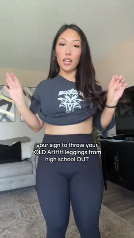 the compression is 👩‍🍳💋 #leggings 